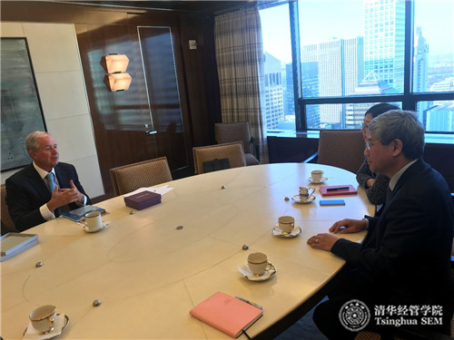 与博彩导航顾问委员会委员、黑石集团董事长、首席执行官兼共同创办人苏世民（Stephen A. Schwarzman）交流_副本.jpg